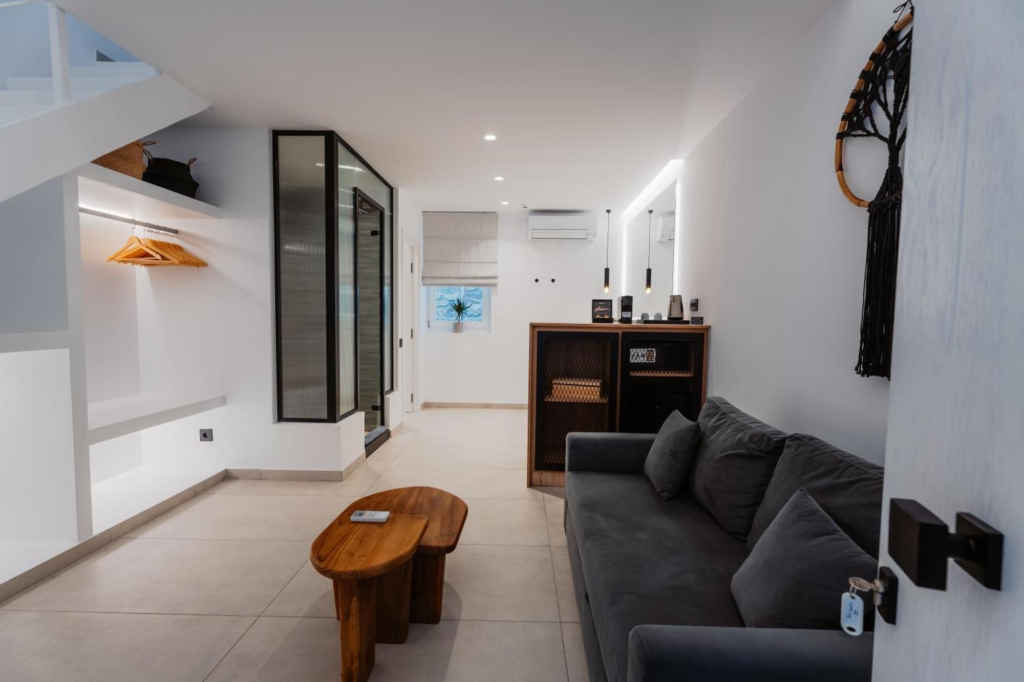 Oliving Mykonos Luxury Suites Klouvas Bagian luar foto