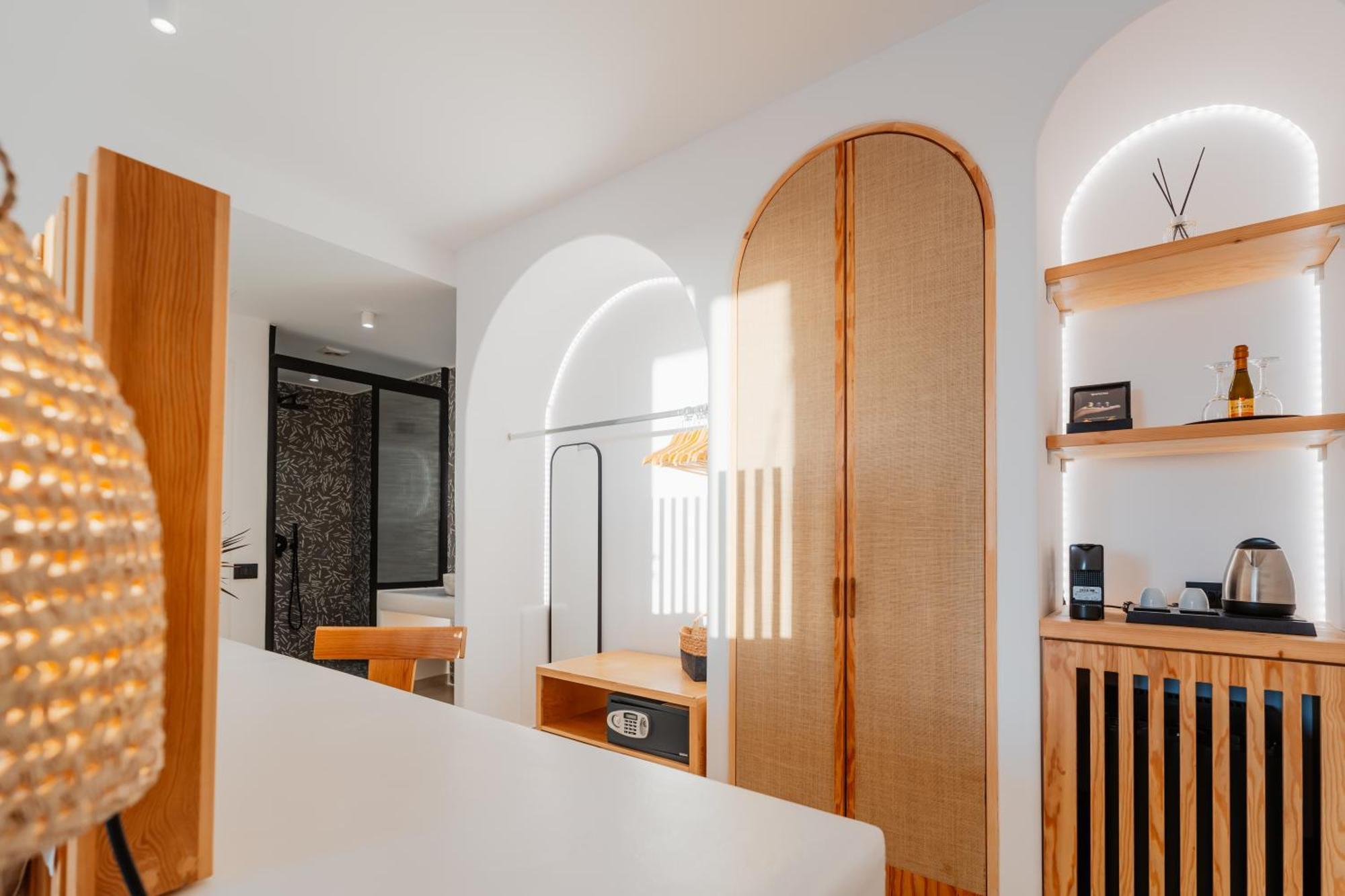 Oliving Mykonos Luxury Suites Klouvas Bagian luar foto