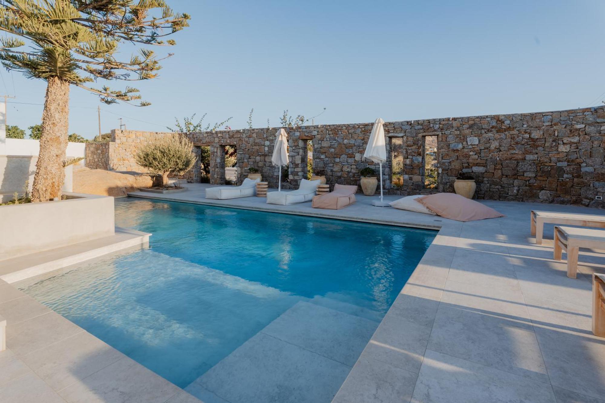 Oliving Mykonos Luxury Suites Klouvas Bagian luar foto