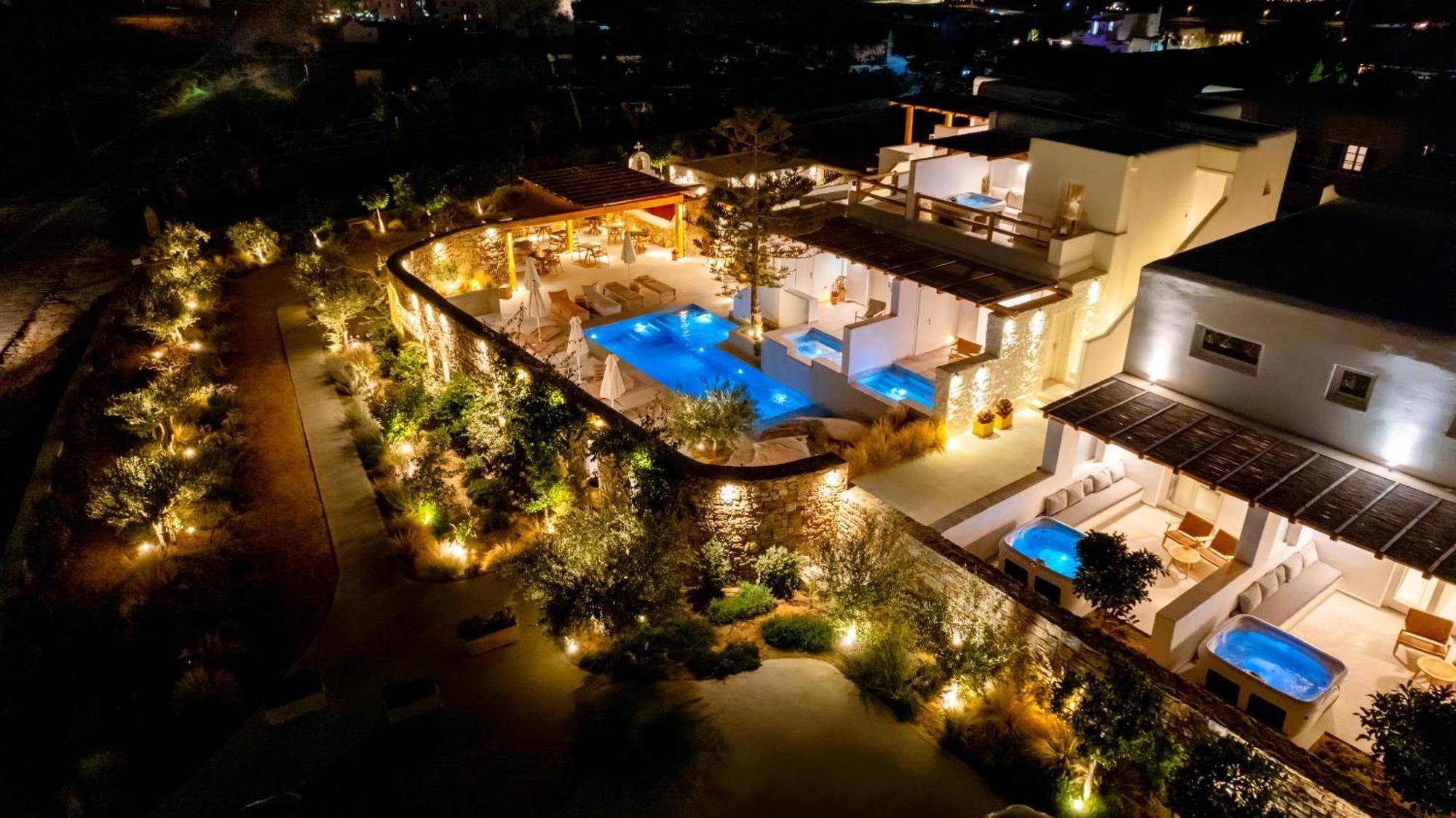 Oliving Mykonos Luxury Suites Klouvas Bagian luar foto