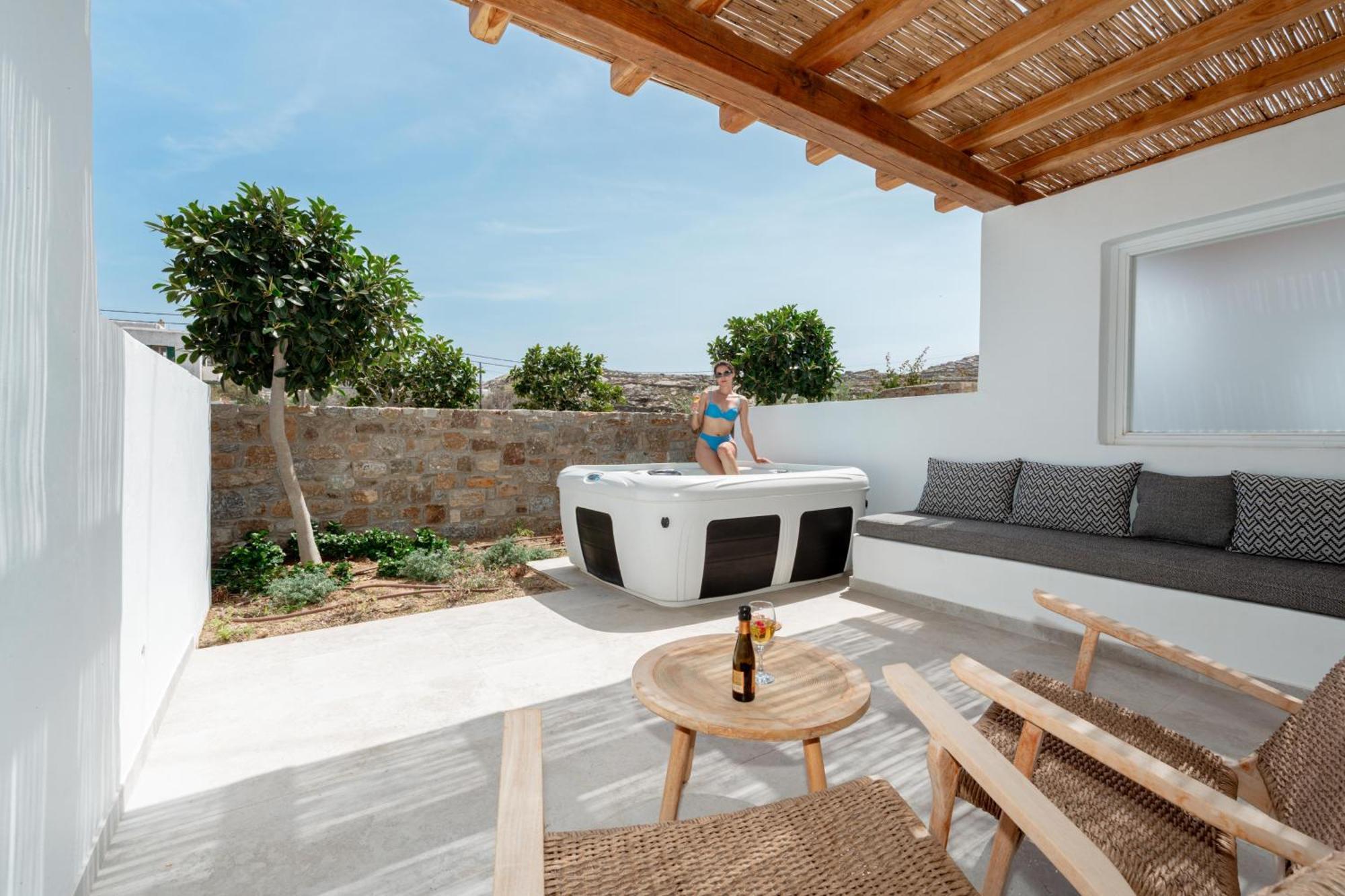 Oliving Mykonos Luxury Suites Klouvas Bagian luar foto