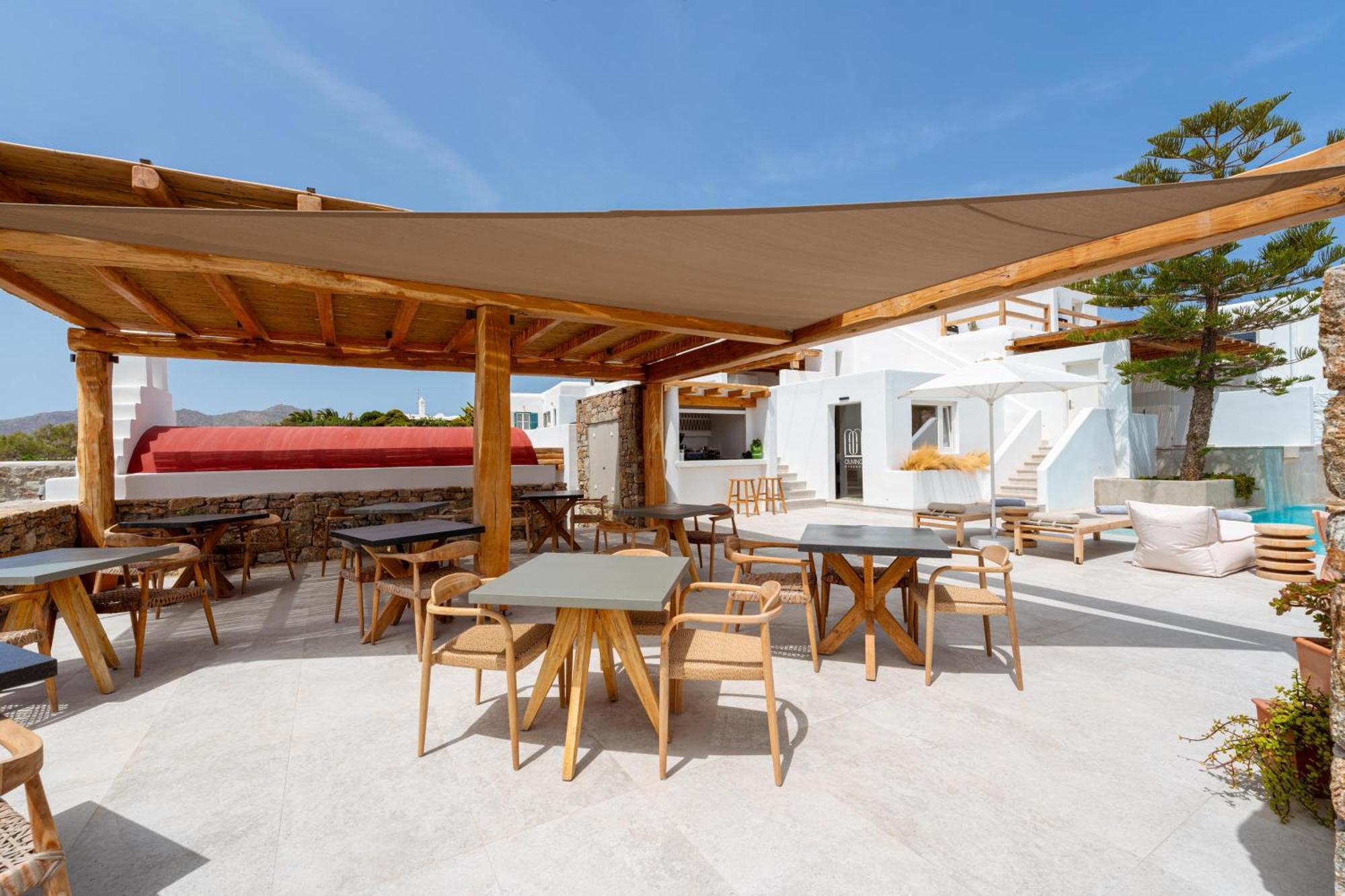 Oliving Mykonos Luxury Suites Klouvas Bagian luar foto